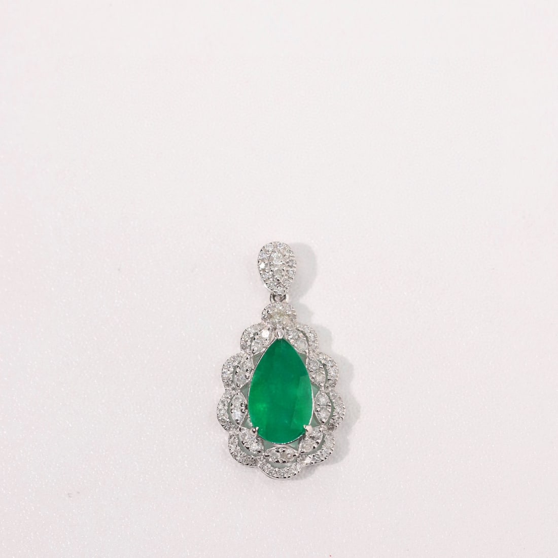 14k Gold 1.97 Ctw Vivid Green Natural Emerald & Diamond Pendant( Without Chain ) - 4