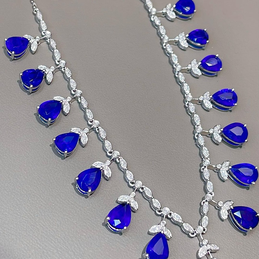 14k Gold 11 Ct Vivid Blue Natural Sapphire & Diamond Necklace - 2