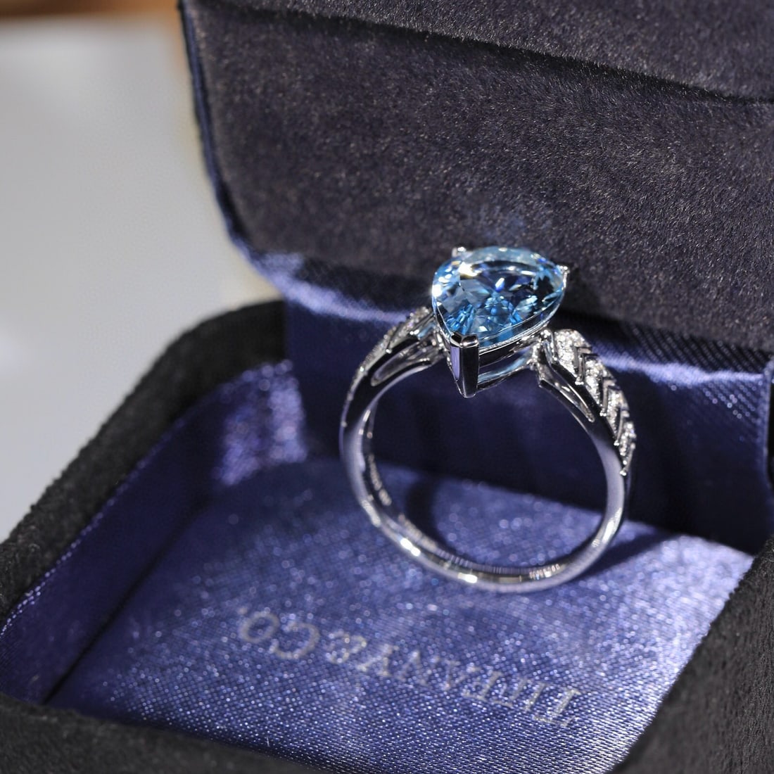 14k Gold 4.21 Ct Natural Aquamarine & Diamond Ring - 6