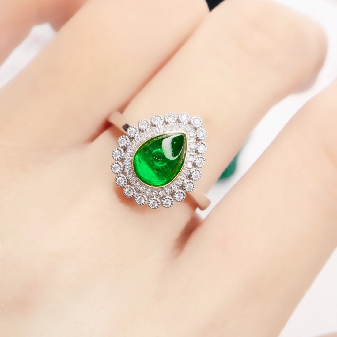 14k Gold 1.46 Ctw Vivid Green Natural Emerald & Diamond Ring - 5