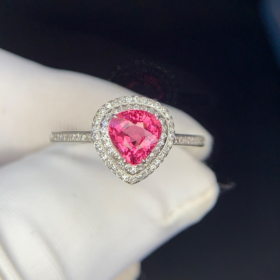 14k Gold 0.89 Ct Natural Spinel & Diamond Ring - 4