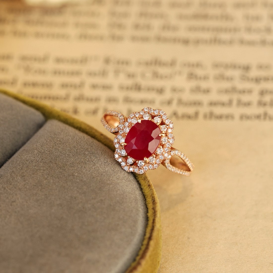14k Gold 2.49 Ctw Natural Ruby & Diamond Ring - 4