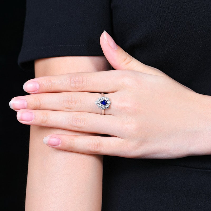 14k Gold 0.55 Ct Natural Sapphire & Sapphire & Diamond Ring - 8
