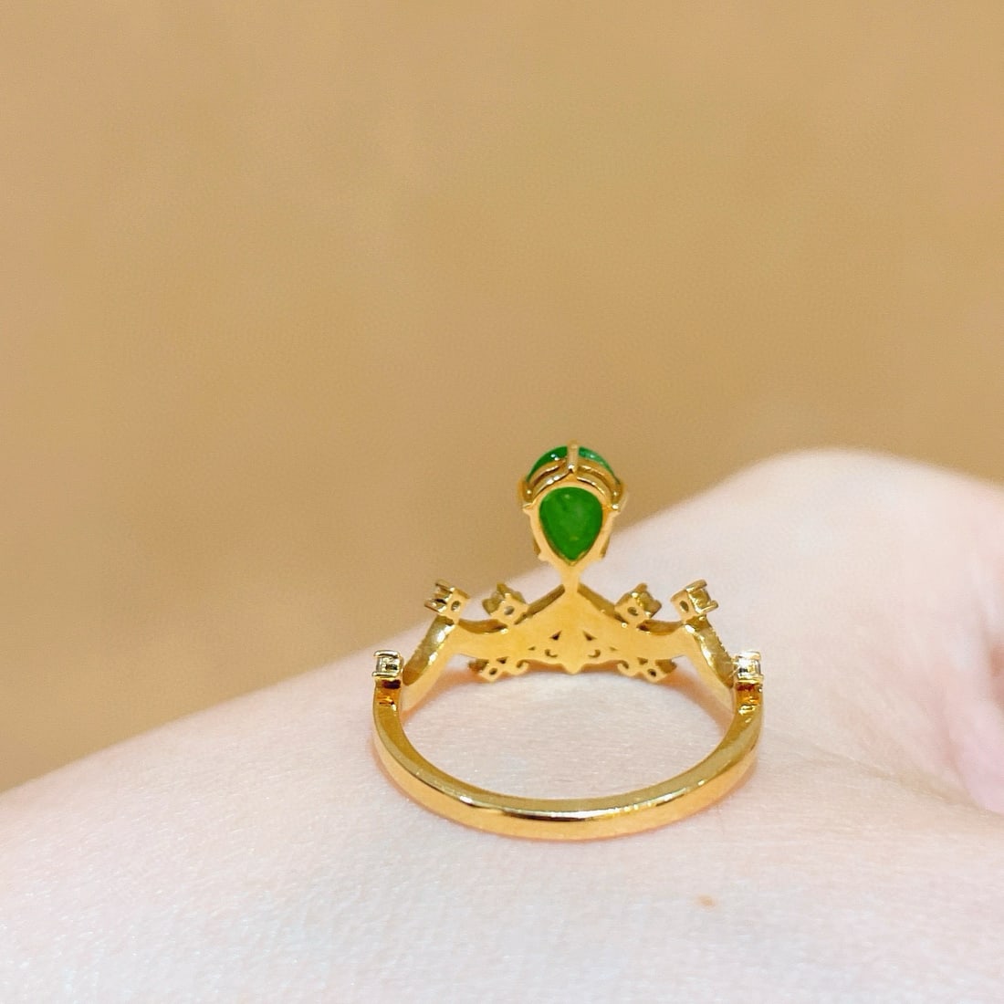 14k Gold 0.90 Ctw Vivid Green Natural Emerald & Diamond Ring - 5
