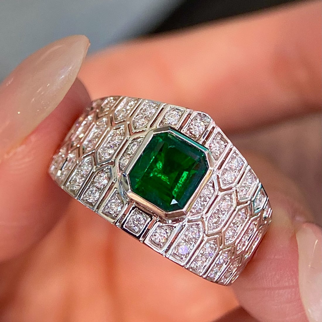 14k Gold 1.67 Ctw Vivid Green Natural Emerald & Diamond Ring - 3