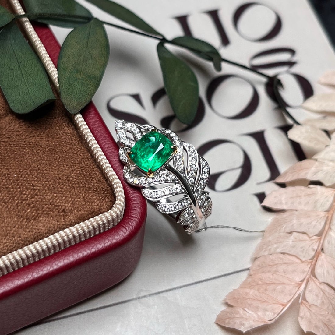 14k Gold 1.42 Ctw Vivid Green Natural Emerald & Diamond Ring - 2