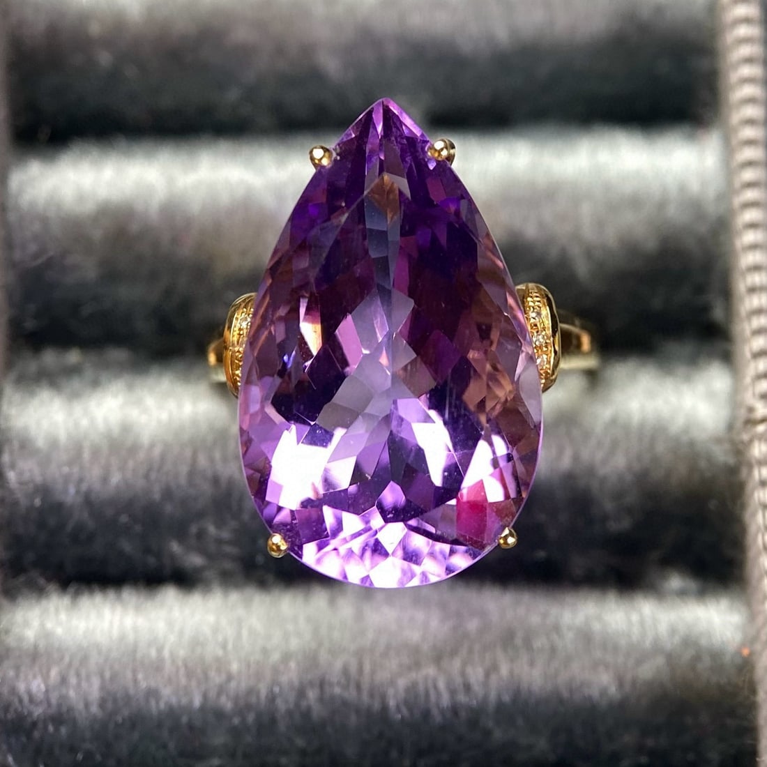 14k Gold 12.85 Ct Natural Amethyst & Diamond Ring - 2