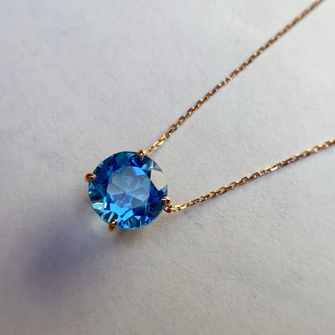 14k Gold 4.00 Ct Natural Topaz Necklace - 2