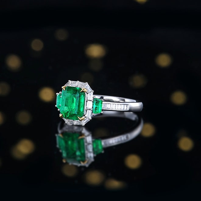 14k Gold 1.43 Ctw Vivid Green Natural Emerald & Diamond Ring - 2