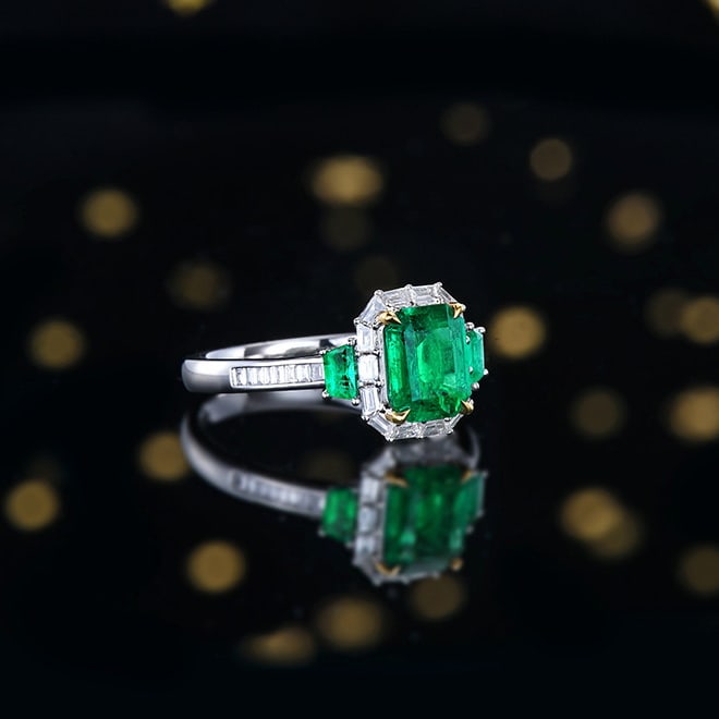 14k Gold 1.43 Ctw Vivid Green Natural Emerald & Diamond Ring - 3