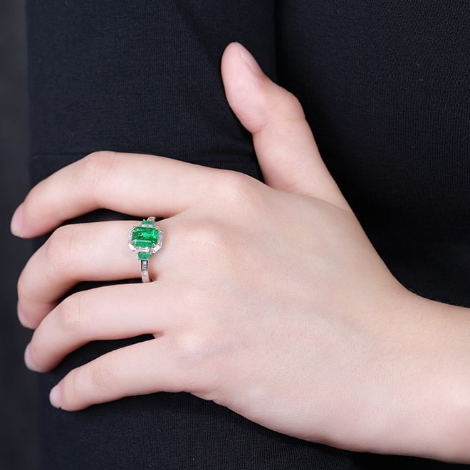 14k Gold 1.43 Ctw Vivid Green Natural Emerald & Diamond Ring - 5