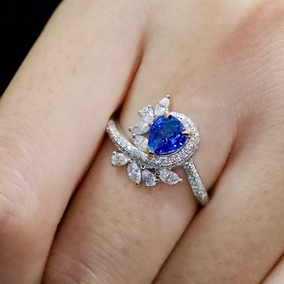 14k Gold 1.29 Ctw Natural Sapphire & Diamond Ring - 3