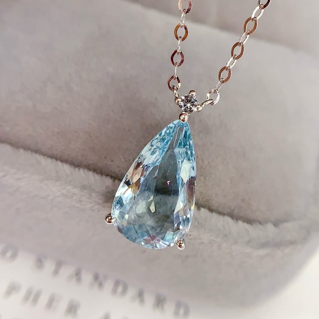 14k Gold 3 Ct Natural Aquamarine & Sapphire Necklace - 2