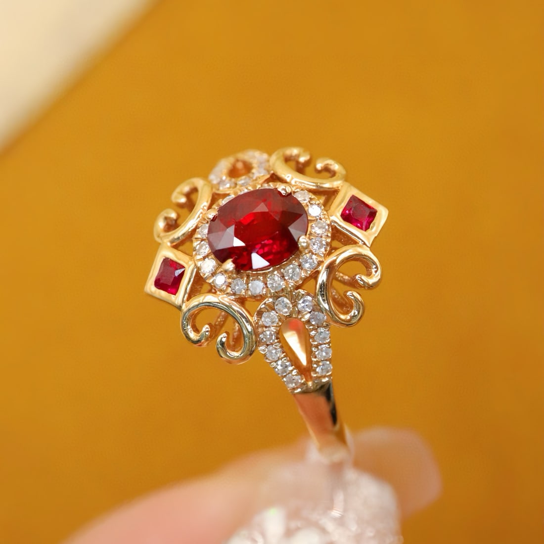 14k Gold 0.65 Ctw Natural Ruby & Diamond Ring - 3