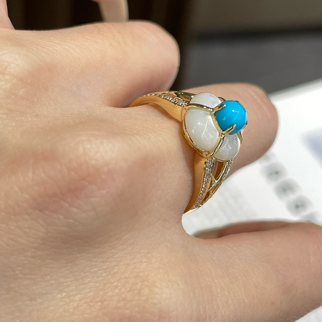 14k Gold 0.6 Ct Natural Blue Turquoise & Diamond Ring - 5
