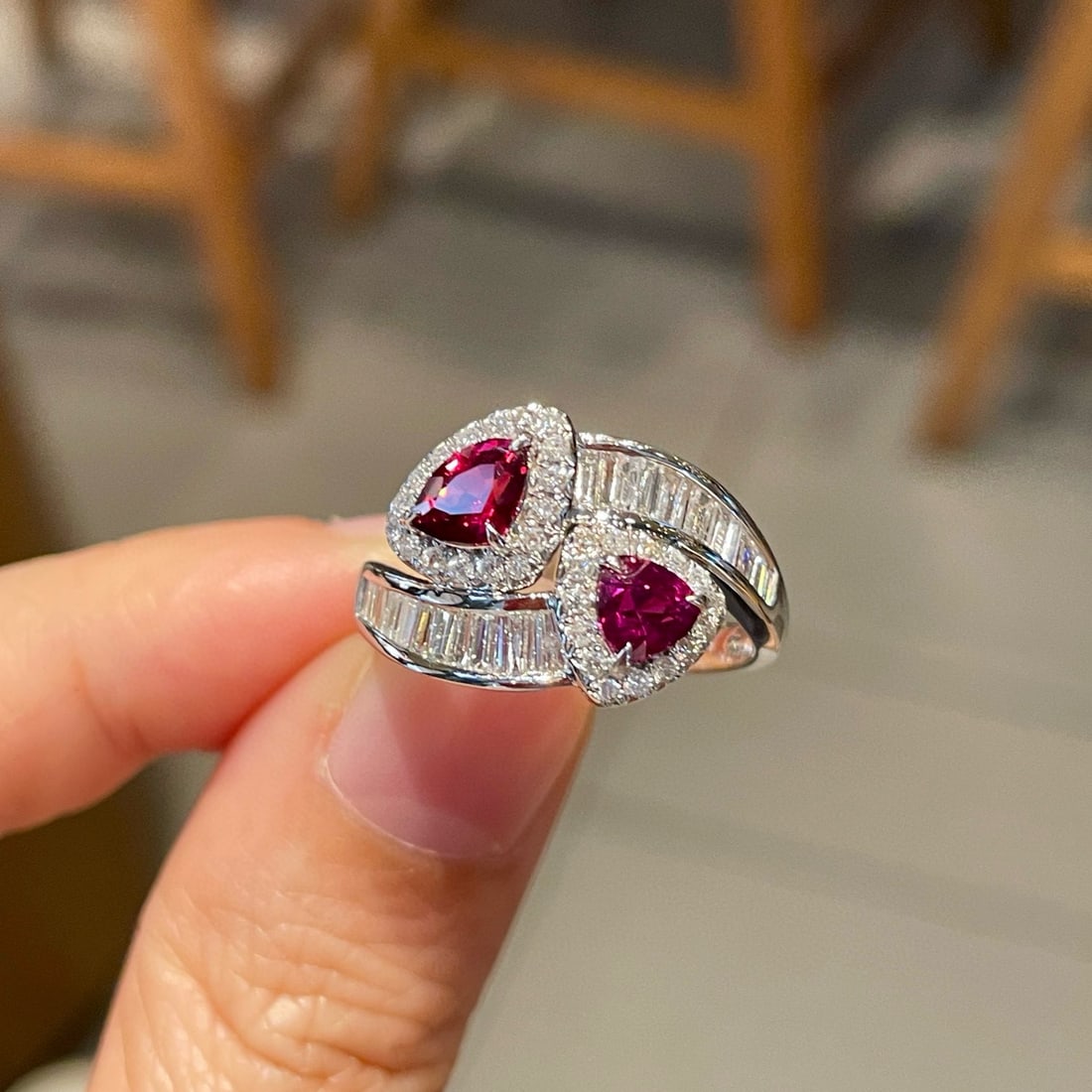 14k Gold 1.10 Ct Natural Ruby & Diamond Ring: Ref:231090450 // gold content:14k gold // ring size:7. 25us // // main gemstone:ruby // shape:triangle // carat weight:1. 10ct // color:red // treatment:natural // // adjacent gemstone 2 : diamond //