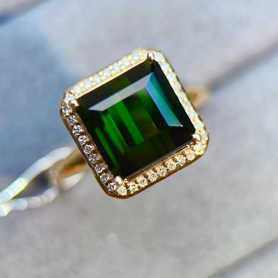 14k Gold 6.33 Ctw Natural Tourmaline & Diamond Ring: Ref:231081133 // gold content:14k gold // ring size:7. 25us // // main gemstone:tourmaline // shape:octagonal // carat weight:6. 15ct // color:green // treatment:natural // // adjacent gemstone 2 :