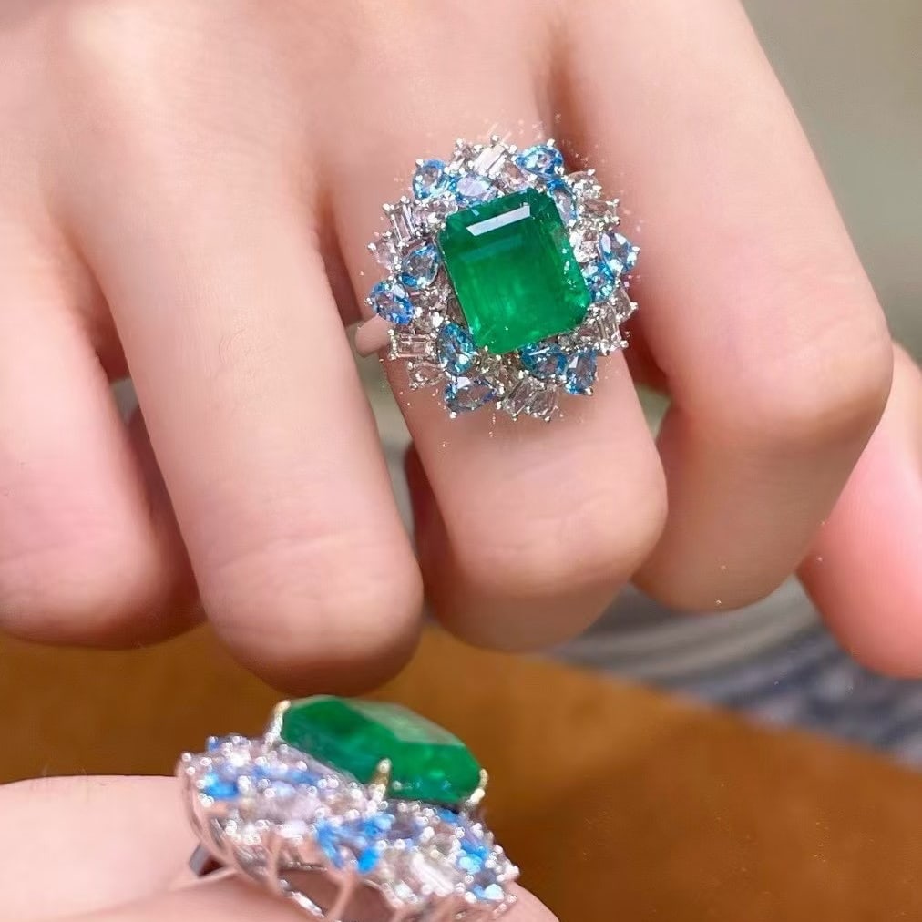 14k Gold 6.16 Ctw Vivid Green Natural Emerald & Gem Ring - 6