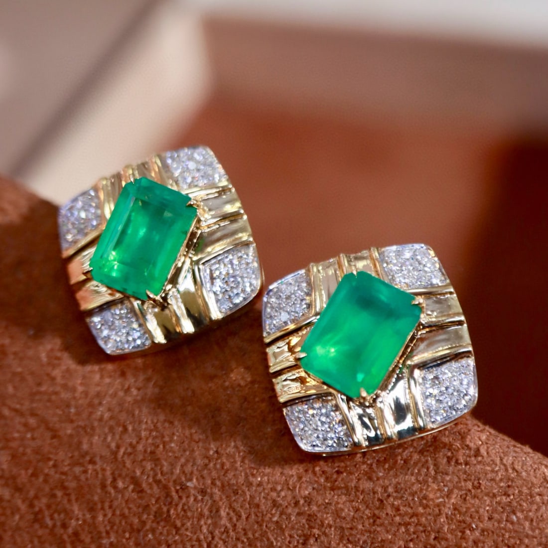 14k Gold 2.08 Ctw Natural Emerald & Diamond Earrings - 2