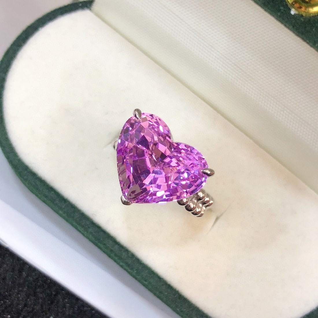 14k Gold 11.59 Ct Natural Kunzite Ring - 2