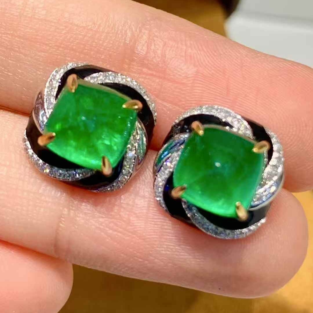 14k Gold 5.3 Ct Vivid Green Natural Emerald & Diamond Earrings - 3