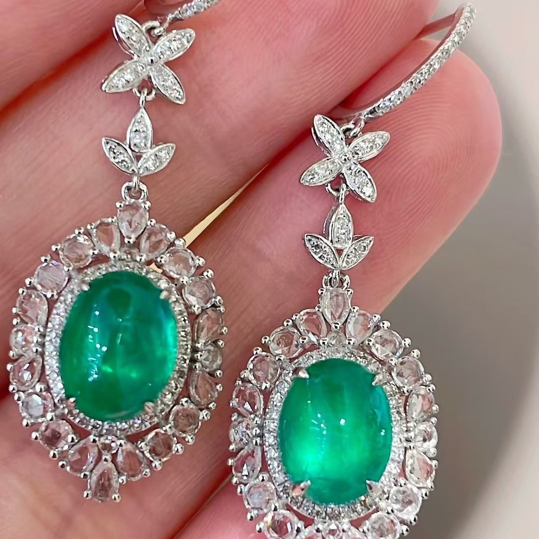 14k Gold 5.5 Ct Natural Emerald & Diamond & Sapphire Earrings - 4