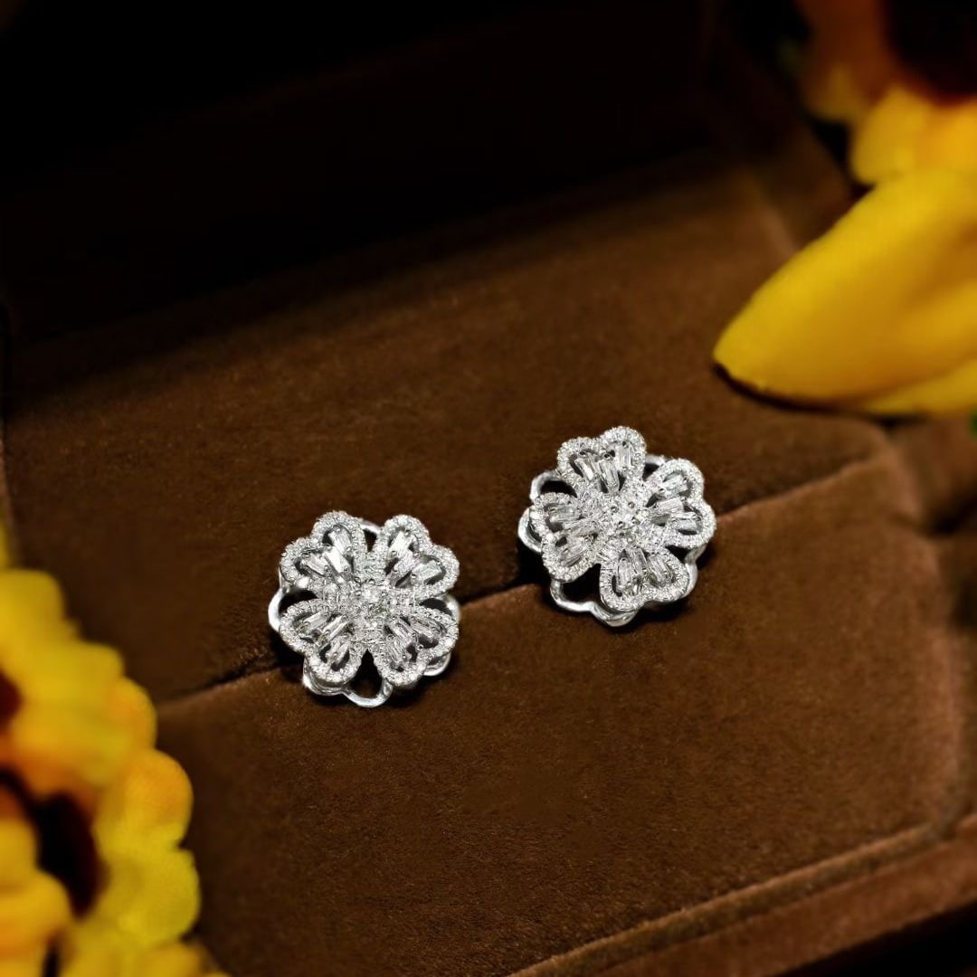 14k Gold 0.5 Ct Natural H Diamond Earrings - 4