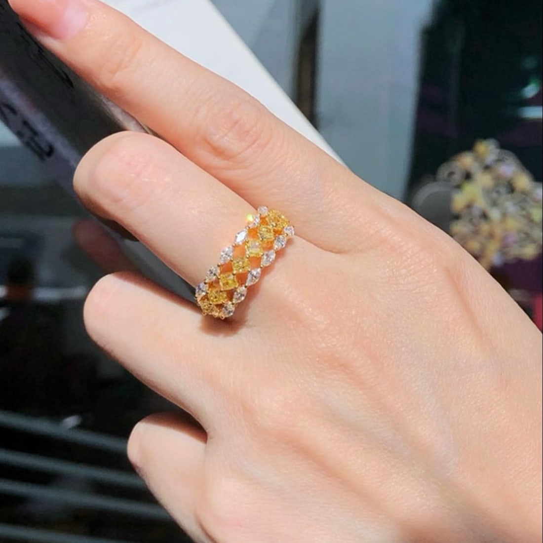 14k Gold 1.60 Ctw Natural Yellow Diamond & Diamond Ring - 5
