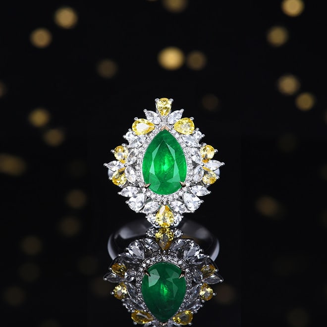 14k Gold 3.14 Ctw Vivid Green Natural Emerald & Diamond Ring/pendant( Without Chain ): Ref:231082011 // gold content:14k gold // ring size:7. 25us // // main gemstone:emerald // shape:pear // carat weight:2. 97ct // color:vivid green // treatment:natural // // adjacent gemstone 2 :