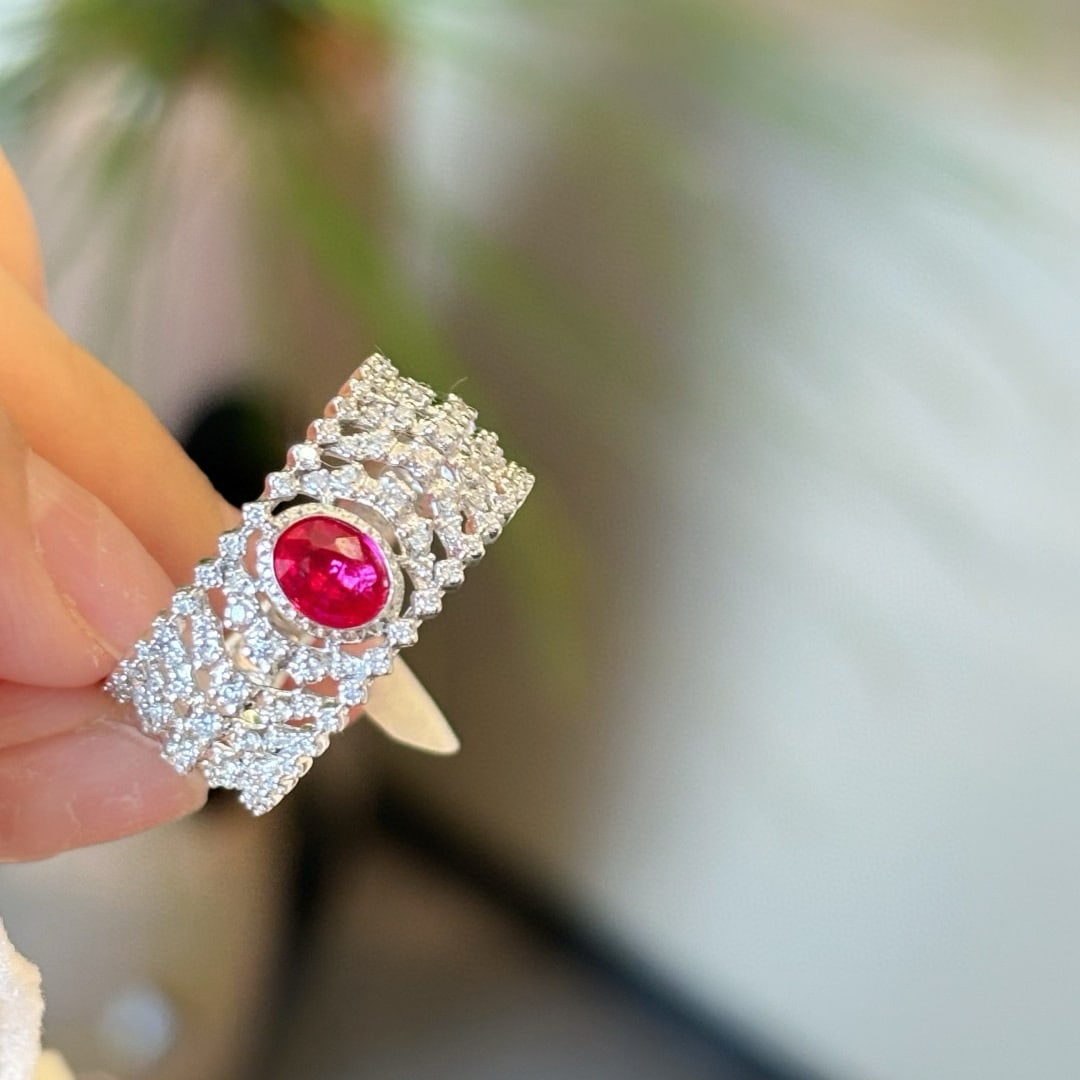 14k Gold 0.35 Ct Natural Ruby & Diamond Ring: Ref:231082107 // gold content:14k gold // ring size:7. 25us // // main gemstone:ruby // shape:oval // carat weight:0. 35ct // color:red // treatment:natural // // adjacent gemstone 2 : diamond //