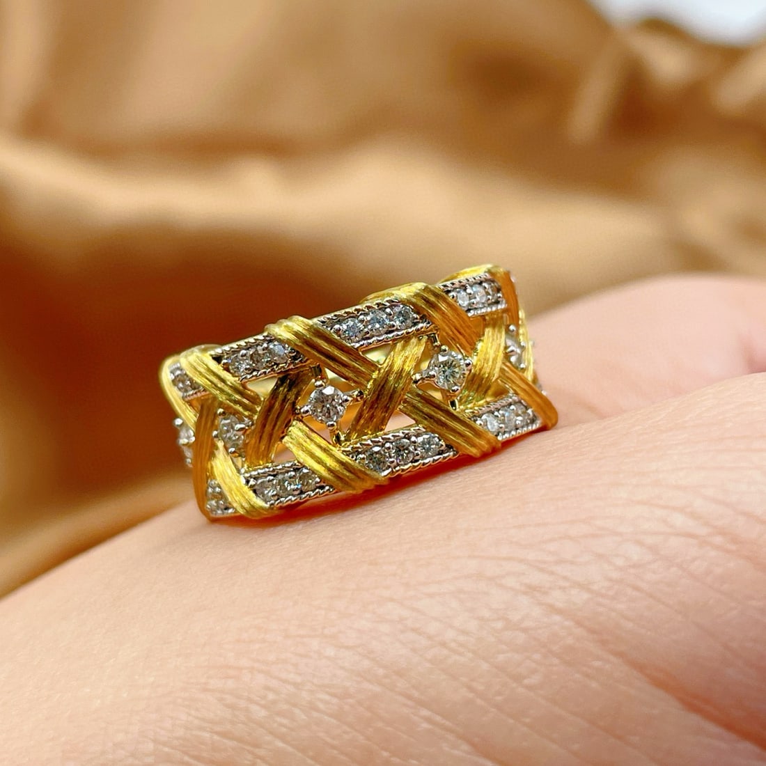 14k Gold 0.58 Ct Natural H Diamond Ring - 3