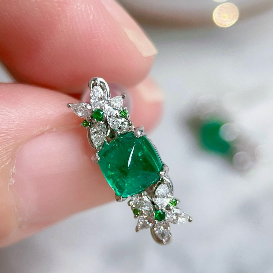 14k Gold 2.42 Ctw Vivid Green Natural Emerald & Diamond Earrings - 3