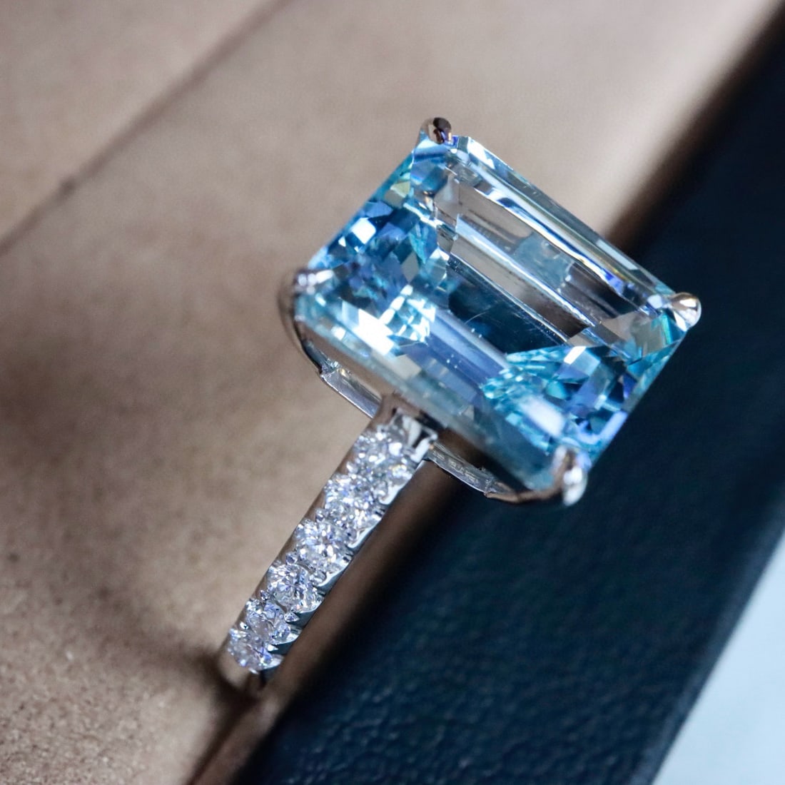 14k Gold 4.43 Ctw Natural Aquamarine & Diamond Ring - 2