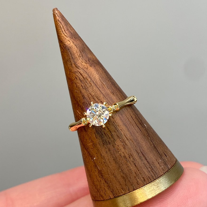 14k Gold 0.5 Ct Natural H Diamond Ring: Ref:231082118 // gold content:14k gold // ring size:7. 25us // // main gemstone:diamond // shape:round // carat weight:0. 5ct // clarity grade:vs-si // color:h // treatment:natural // cut grade:g //