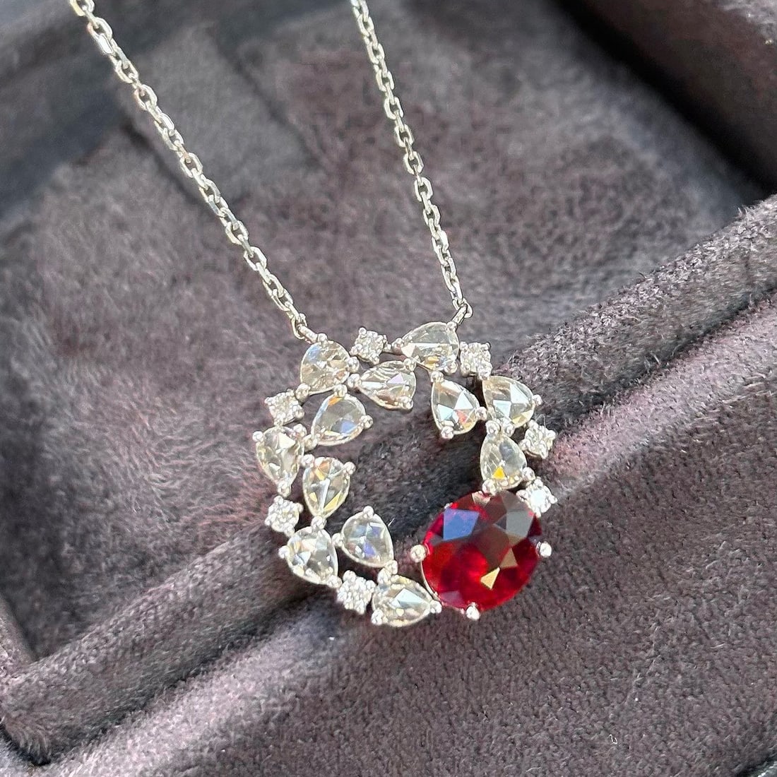 14k Gold 1.41 Ctw Natural Ruby & Diamond Necklace: Ref:231082135 // gold content:14k gold // main gemstone:ruby // shape:oval // carat weight:0. 85ct // color:pigeonblood red // treatment:natural // // adjacent gemstone 2 : diamond // shape:multiple