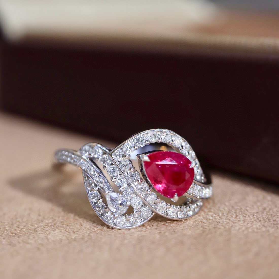 14k Gold 1.17 Ctw Natural Ruby & Diamond Ring: Ref:231082136 // gold content:14k gold // ring size:7. 25us // // main gemstone:ruby // shape:pear // carat weight:0. 73ct // color:red // treatment:natural // // adjacent gemstone 2 : diamond //