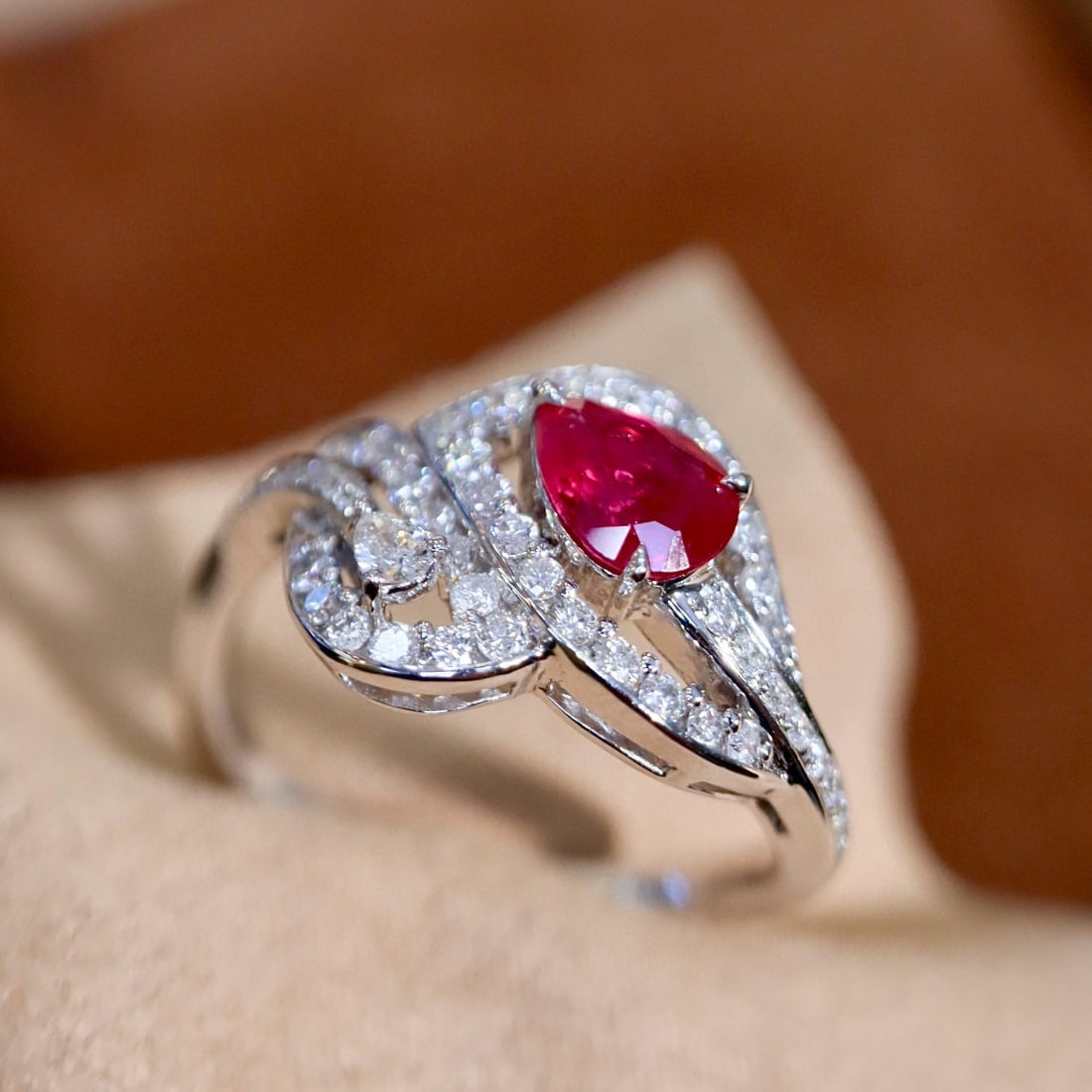14k Gold 1.17 Ctw Natural Ruby & Diamond Ring - 8