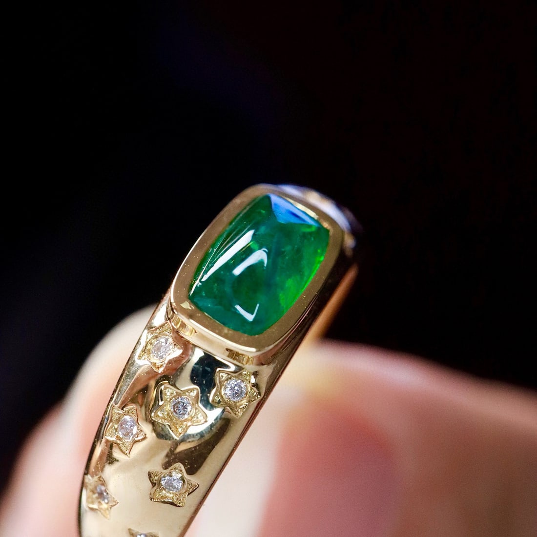 14k Gold 0.58 Ctw Vivid Green Natural Emerald & Diamond Ring - 2