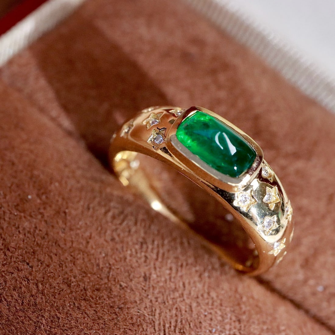14k Gold 0.58 Ctw Vivid Green Natural Emerald & Diamond Ring - 3