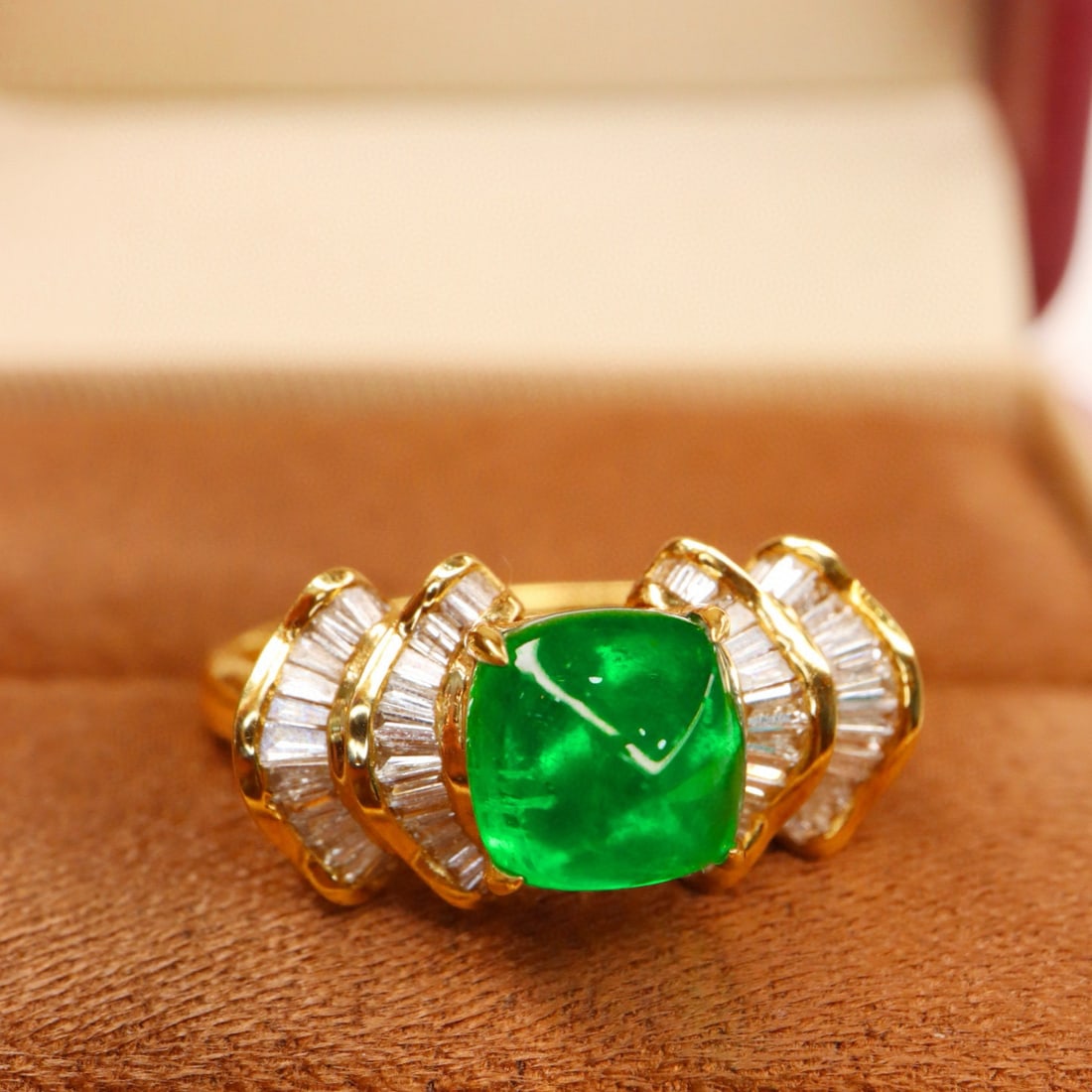 14k Gold 2.45 Ctw Vivid Green Natural Emerald & Diamond Ring - 2