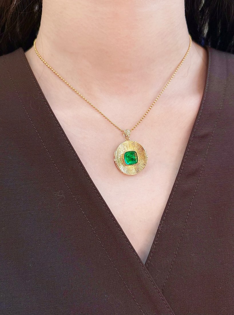 14k Gold 1.71 Ctw Vivid Green Natural Emerald & Diamond Pendant( Without Chain ) - 6