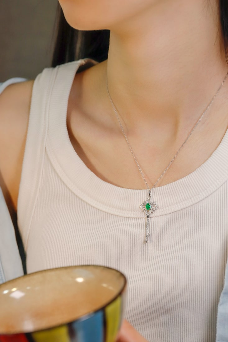 14k Gold 0.57 Ctw Vivid Green Natural Emerald & Diamond Pendant( Without Chain ) - 2