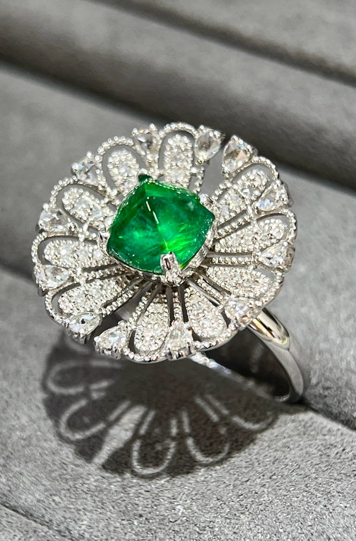 14k Gold 2.49 Ctw Vivid Green Natural Emerald & Diamond Ring - 3