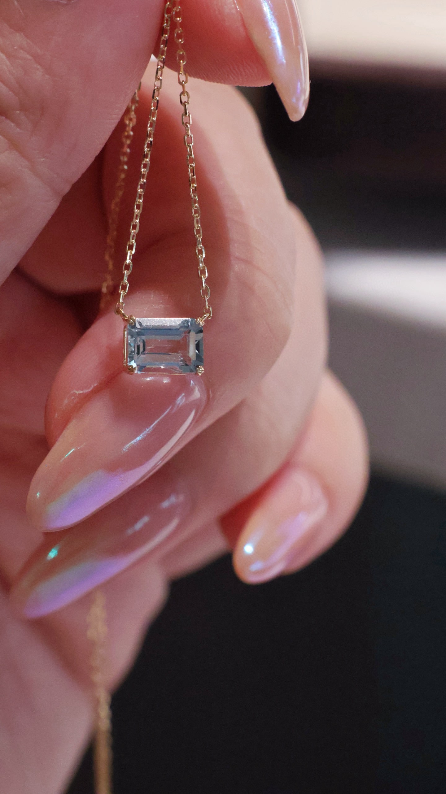 14k Gold 0.85 Ct Natural Aquamarine Necklace: Ref:231082200 // gold content:14k gold // main gemstone:aquamarine // shape:octagonal // carat weight:0. 85ct // color:blue // treatment:natural // Condition: New Low Estimate: 1200.00 High Estimate: