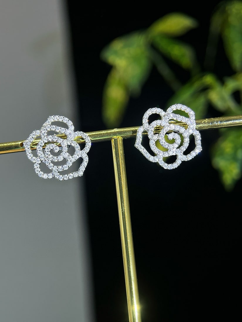 14k Gold 1.04 Ct Natural H Diamond & Flowers Earrings - 2