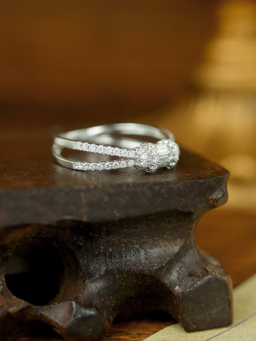 14k Gold 0.60 Ct Natural H Diamond Ring - 4