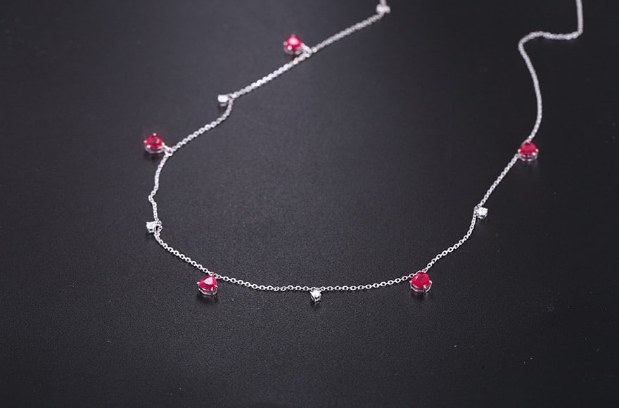 14k Gold 1.41 Ctw Natural Ruby & Diamond Necklace: Ref:231082279 // gold content:14k gold // main gemstone:ruby // shape:heart // carat weight:1. 29ct // color:red // treatment:natural // // adjacent gemstone 2 : diamond // shape:round // carat