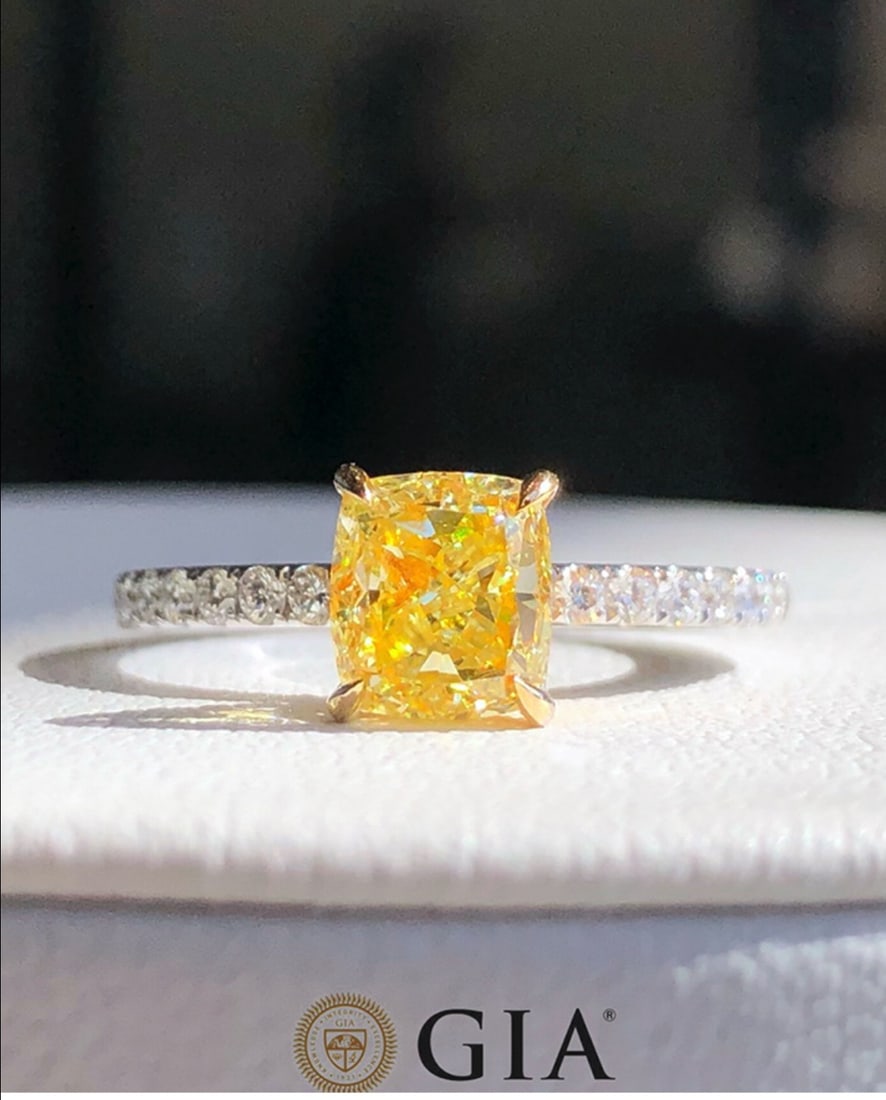 Gia Certified 14k Gold 1.50 Ct Natural Yellow Diamond & Diamond Ring: Ref:231082281 // gold content:14k gold // ring size:7. 25us // // main gemstone:yellow diamond // certified:gia // shape:cushion // carat weight:1. 50ct // clarity grade:si1 // color:yellow //