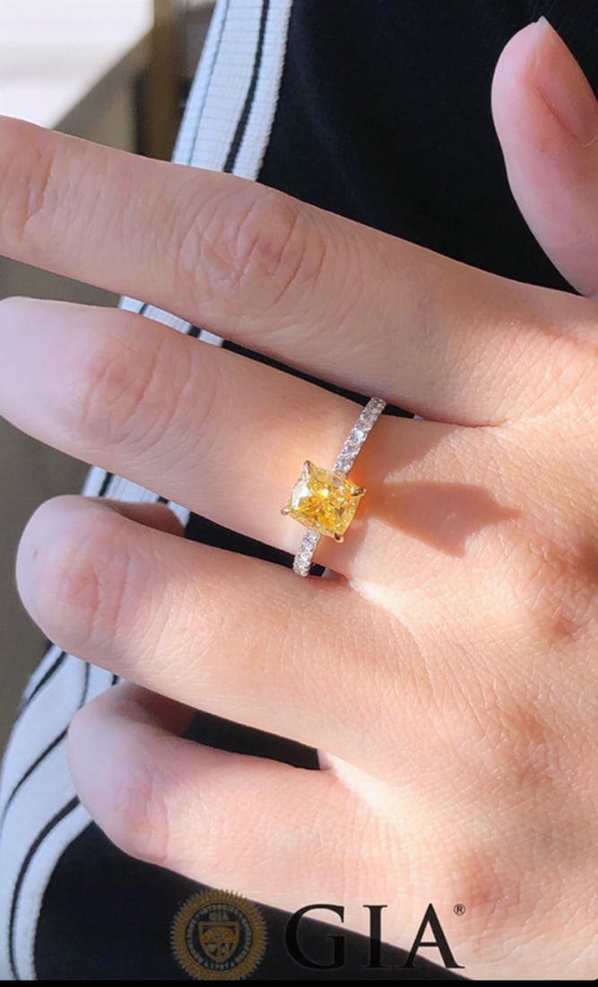 Gia Certified 14k Gold 1.50 Ct Natural Yellow Diamond & Diamond Ring - 4