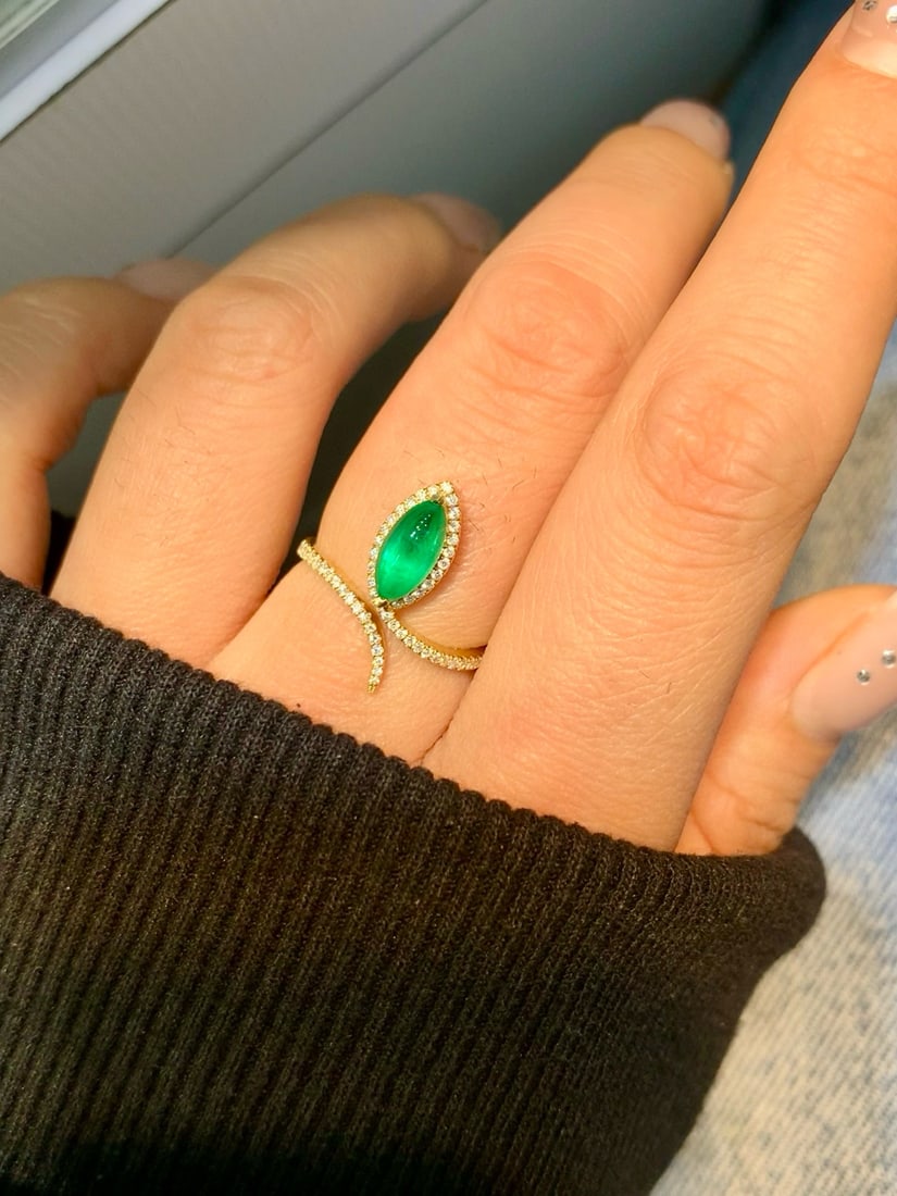 14k Gold 0.91 Ctw Vivid Green Natural Emerald & Diamond Ring - 3